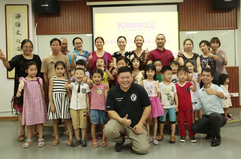 教員與金沛小學員合影