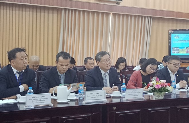 中方代表團(tuán)。圖自越通社